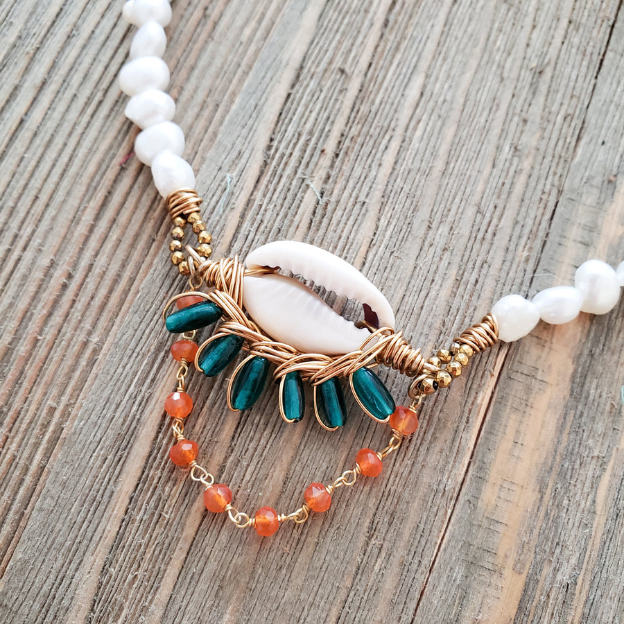 Lola's Coastal Pearl Necklace